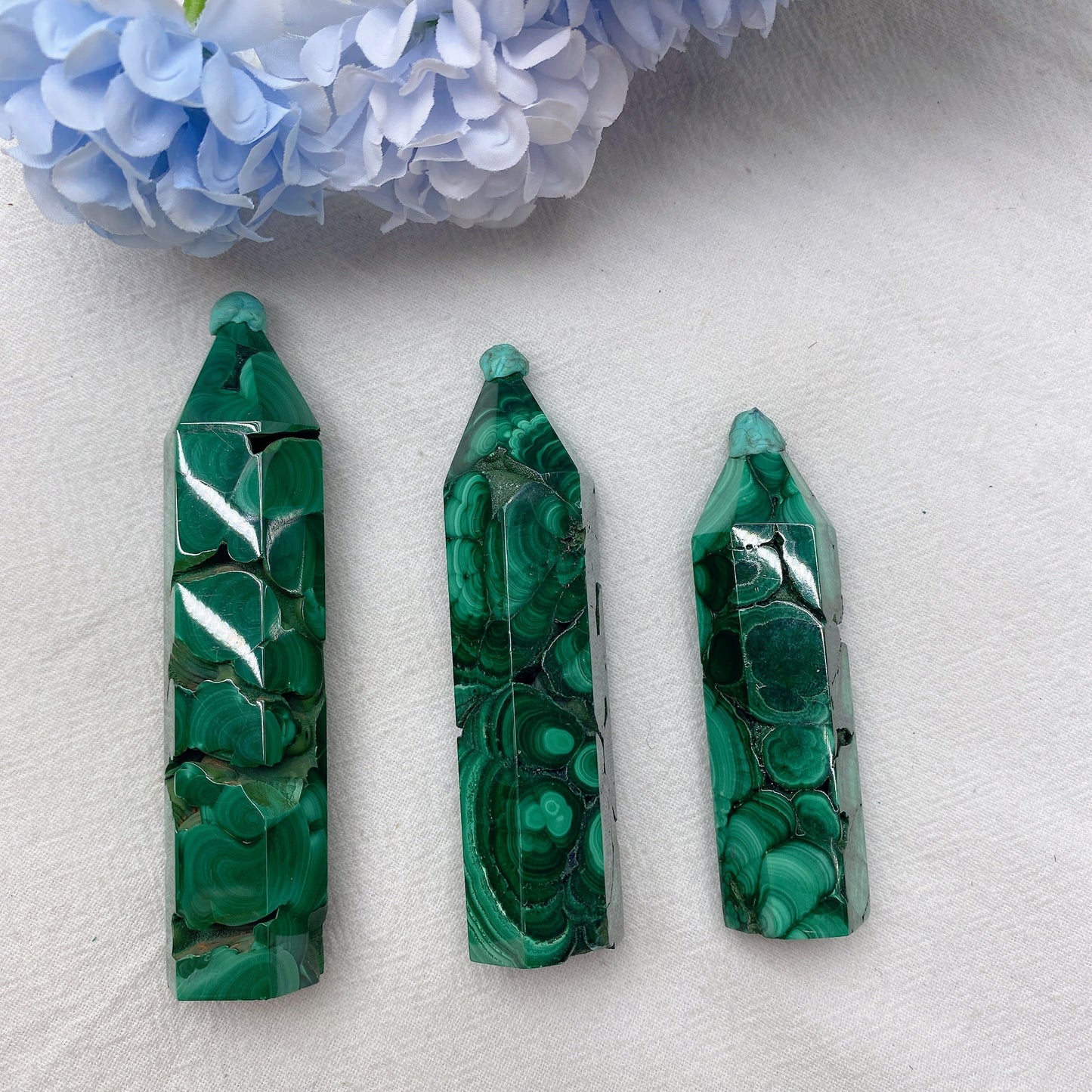 2.5"-4.0" Malachite Points Bulk Wholesale