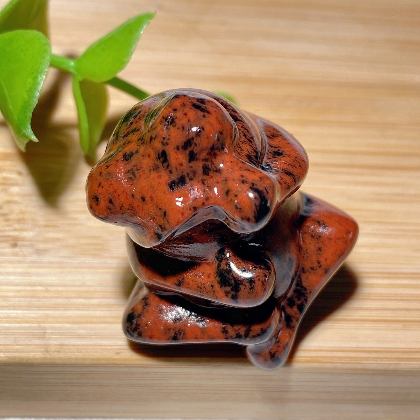 1.3" Mixed Crystal Tree Frog Carvings Bulk Wholesale