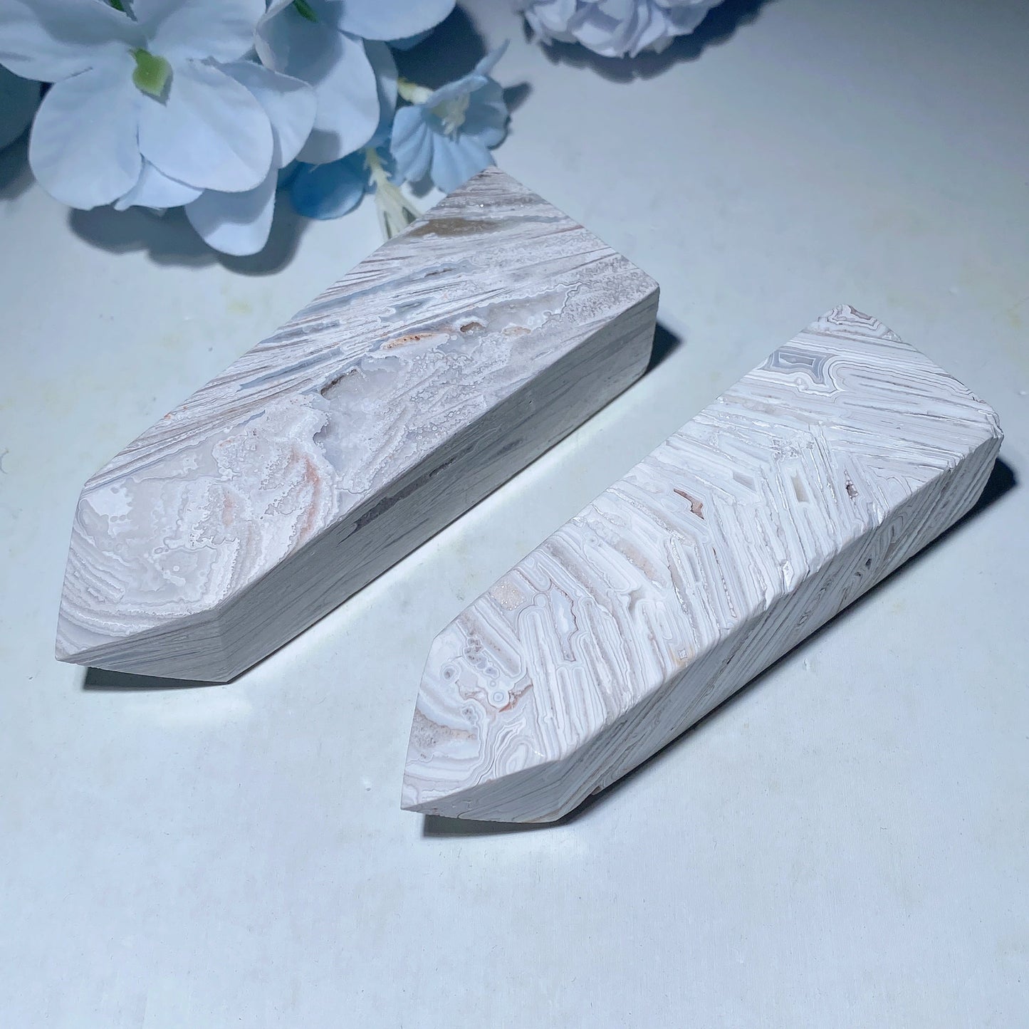 1.5"-4.0" White Lace Agate Point Buk Wholesale