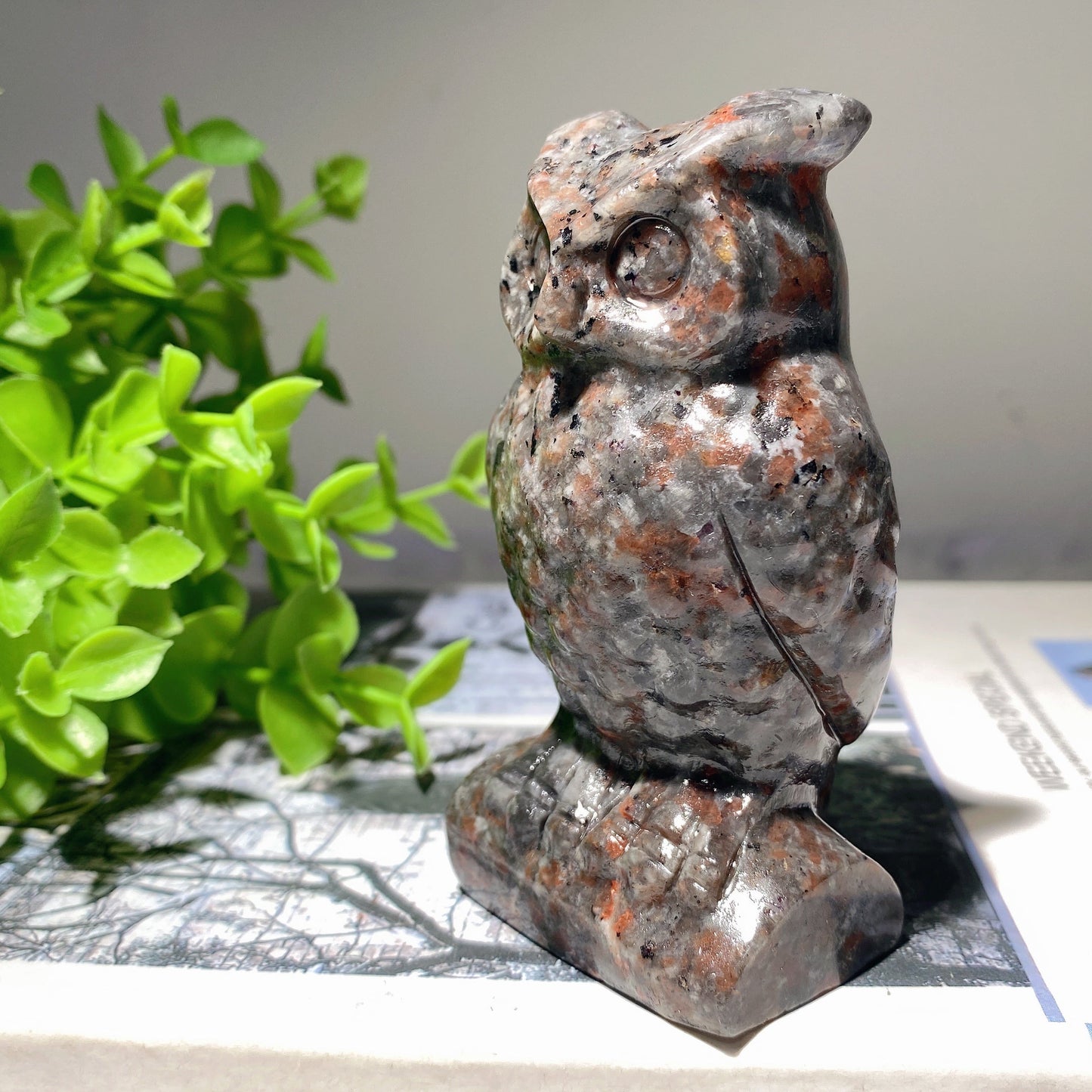 3.5" Yooperlite Owl Crystal Carvings Bulk Wholesale