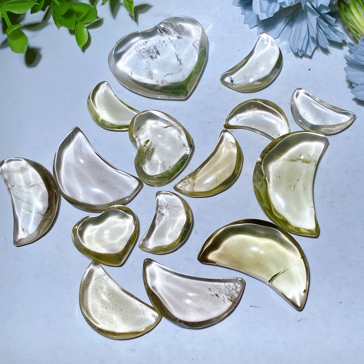 1.0"-2.0" Citrine Moon Heart Carvings Bulk Wholesale