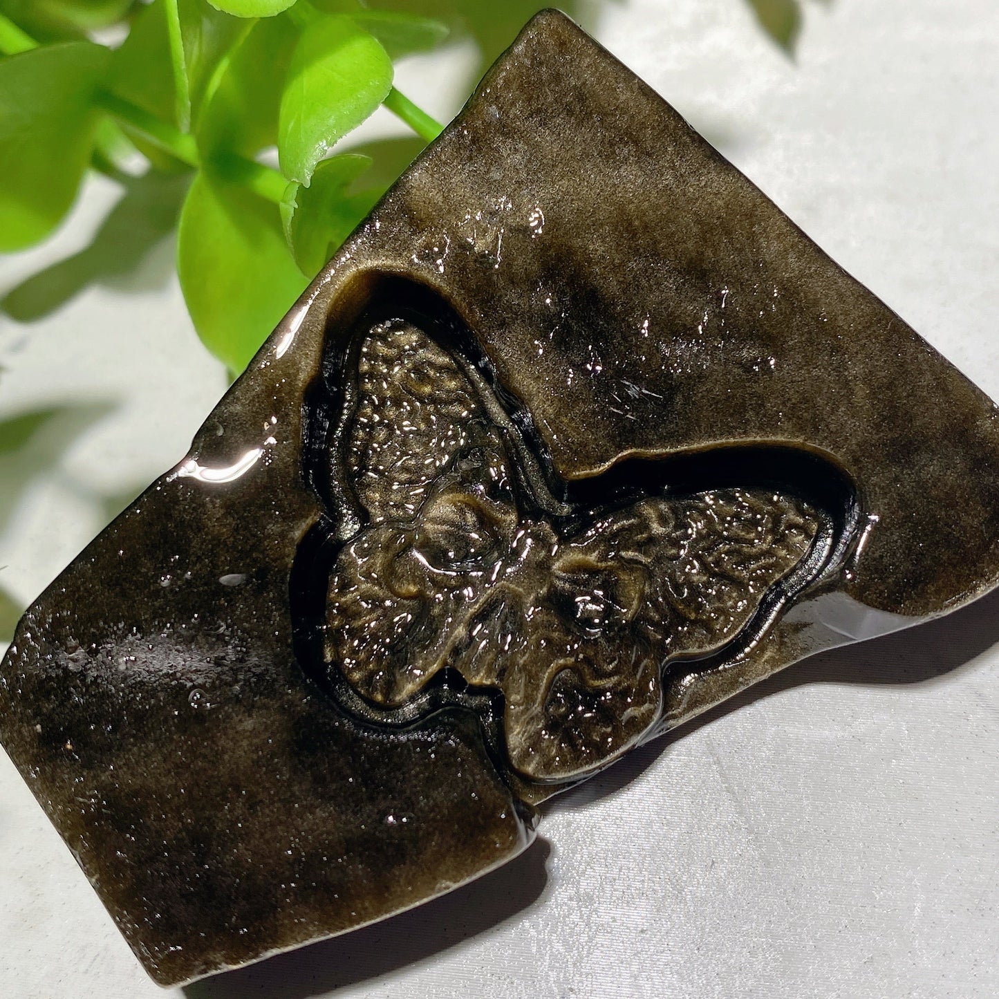 1.8"-2.2" Mixed Crystal Irregular Shape Slabs with Butterfly Skull Carvings Bulk Wholesale