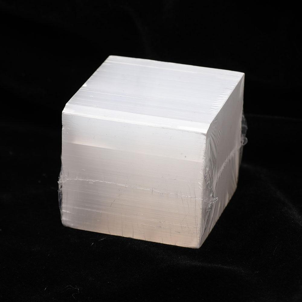 1.8"  220g/pc Selenite Cubes Wholesale Crystals