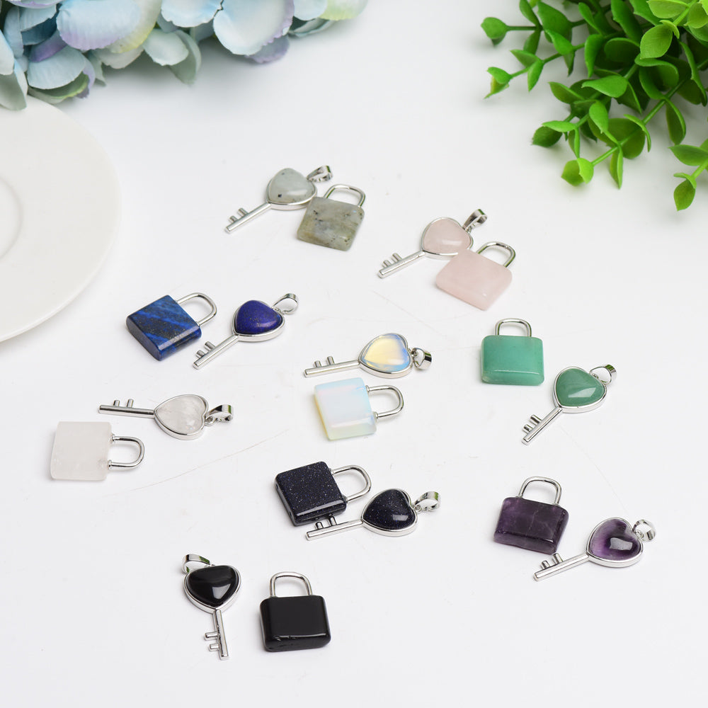 New Design Key and Locker Crystal Pendant Bulk Wholesale  Wholesale Crystals